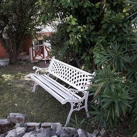 Cosy Corner St. George's Exterior foto
